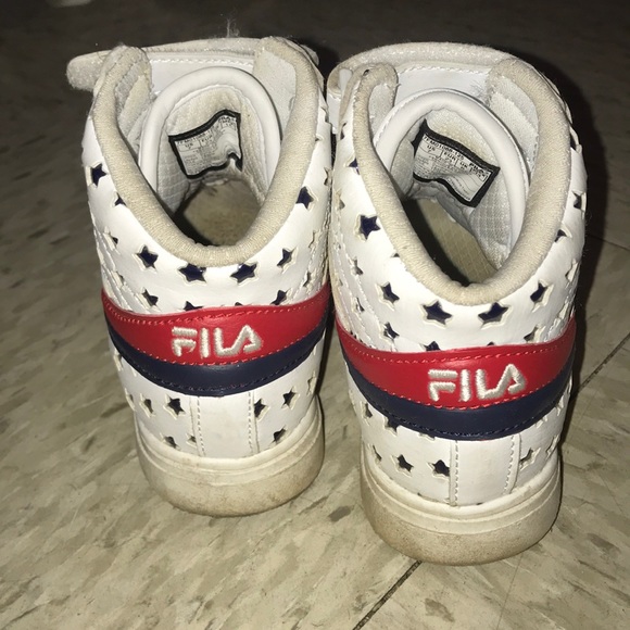 COPY - Fila sneakers size 7c - Picture 3 of 3